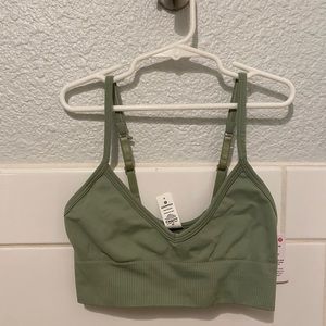 Lululemon ebb to street bra size 4